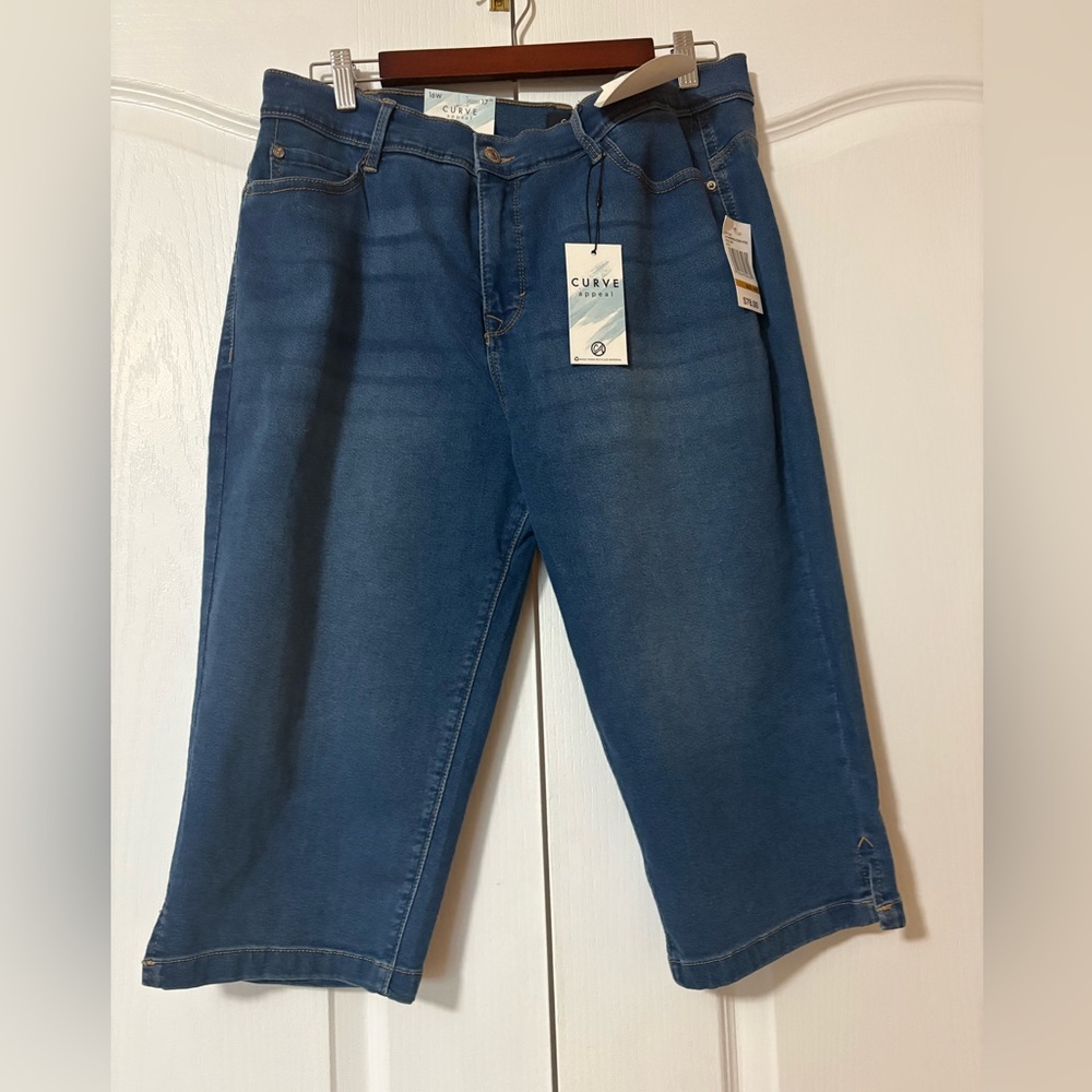 Curve Appeal Blue Denim Capri Jeans Size 16W